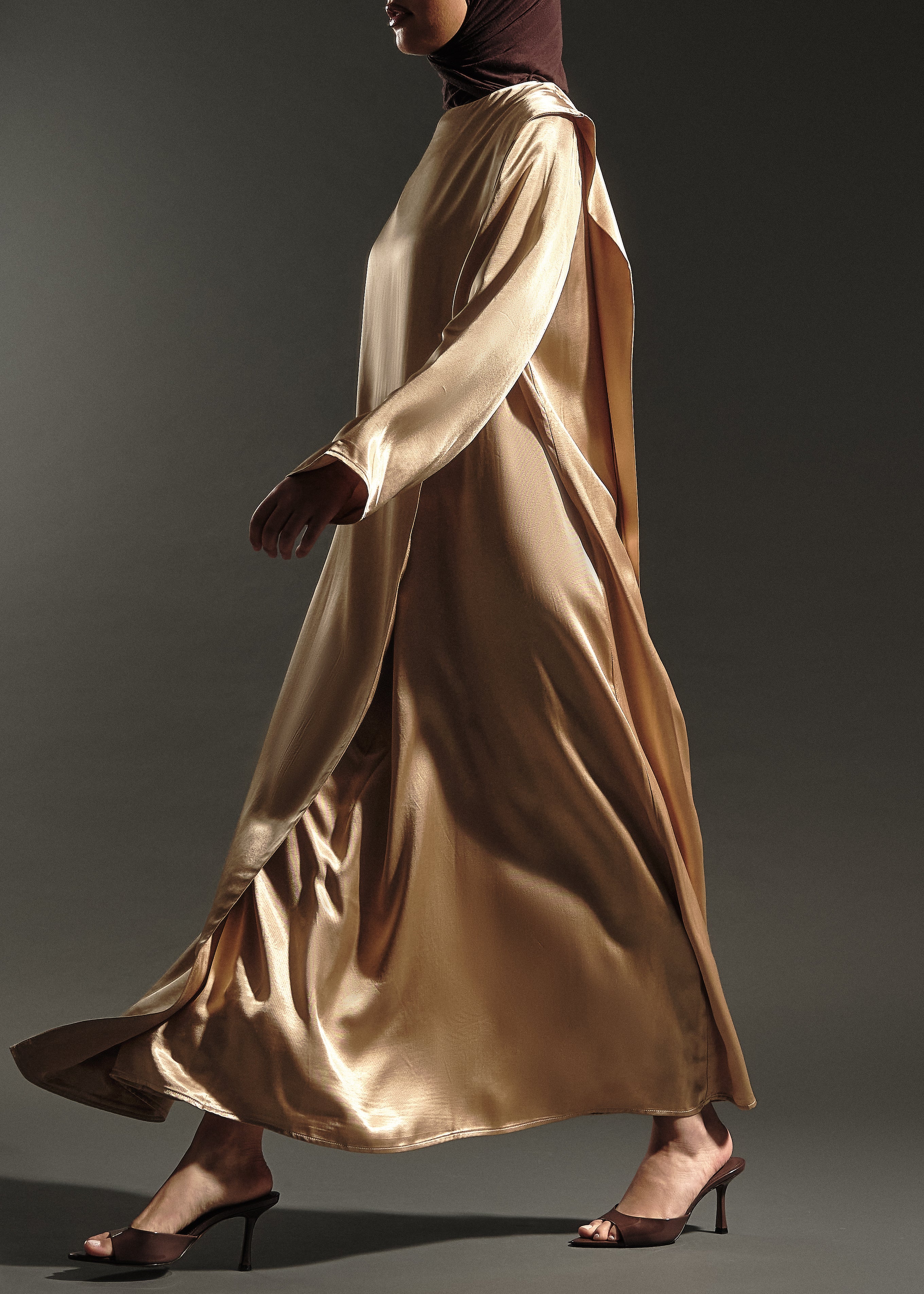 La Robe asymétrique Sable doré